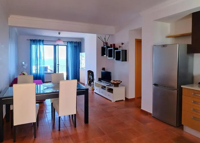 Isabel Sea View Apartmán